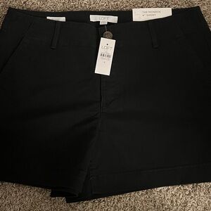 NWT Loft brand Curvy Monroe Chino 4 inch Shorts, black, women’s size 8.